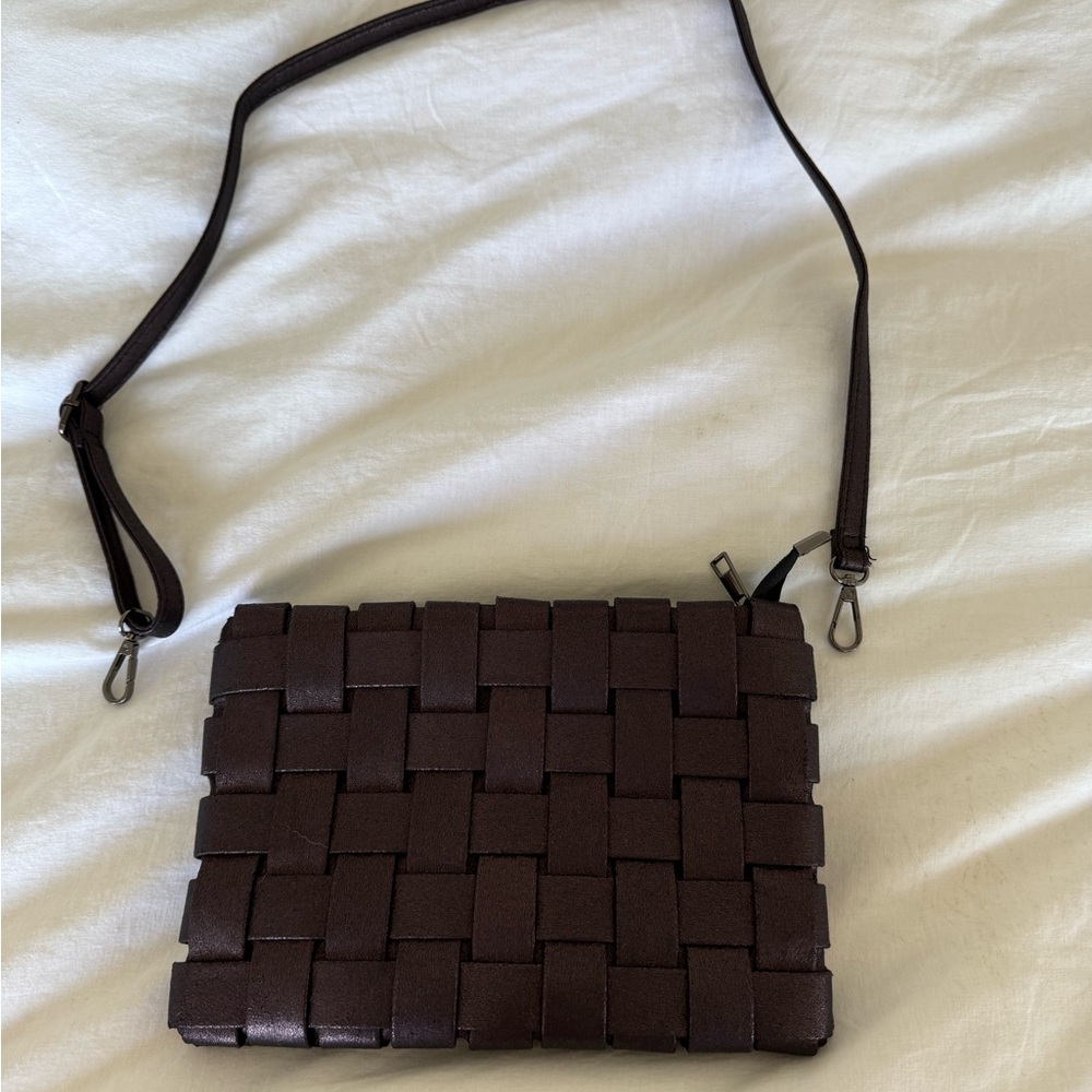 Woven Leather Clutch - Picture 4 of 4